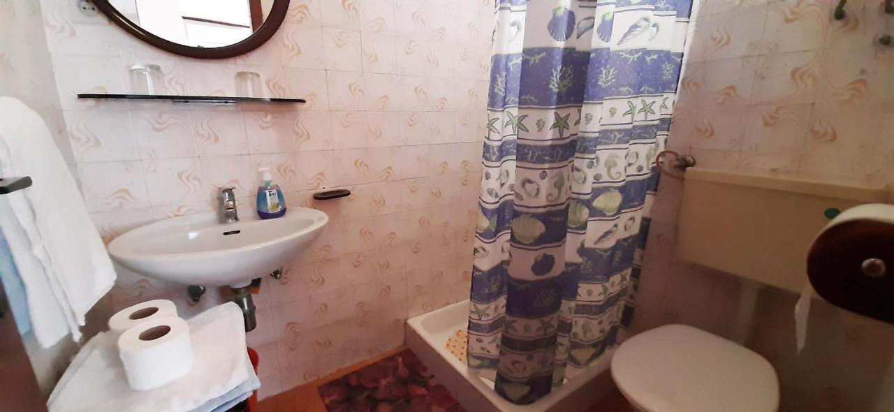 Rooms N&M Baska Voda Luaran gambar