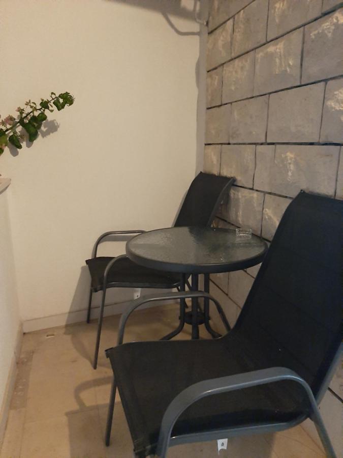 Rooms N&M Baska Voda Luaran gambar